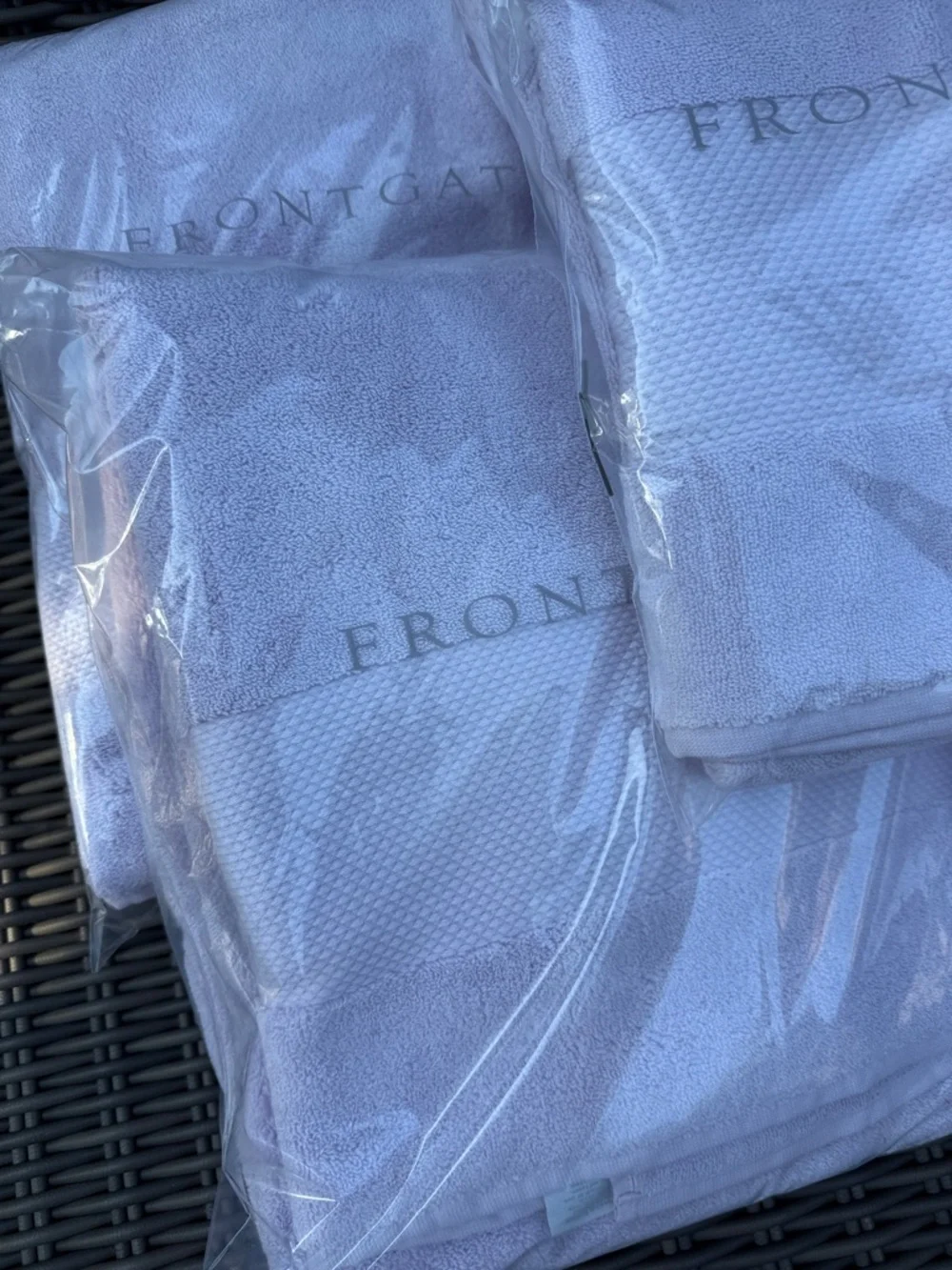 Frontgate Resort Towel Bundle - NWT
